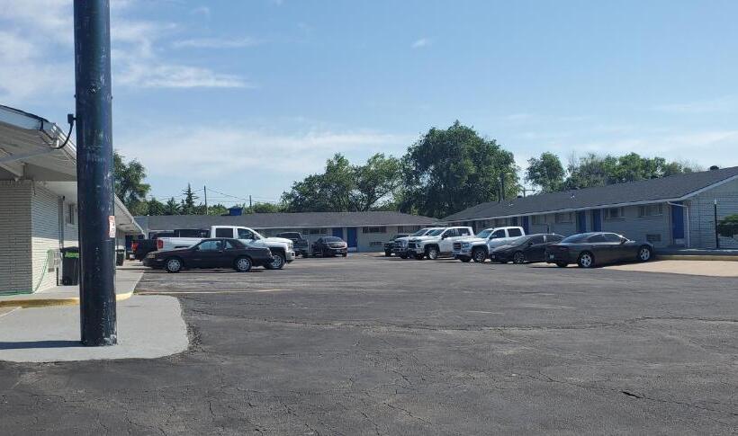 فندق American Inn