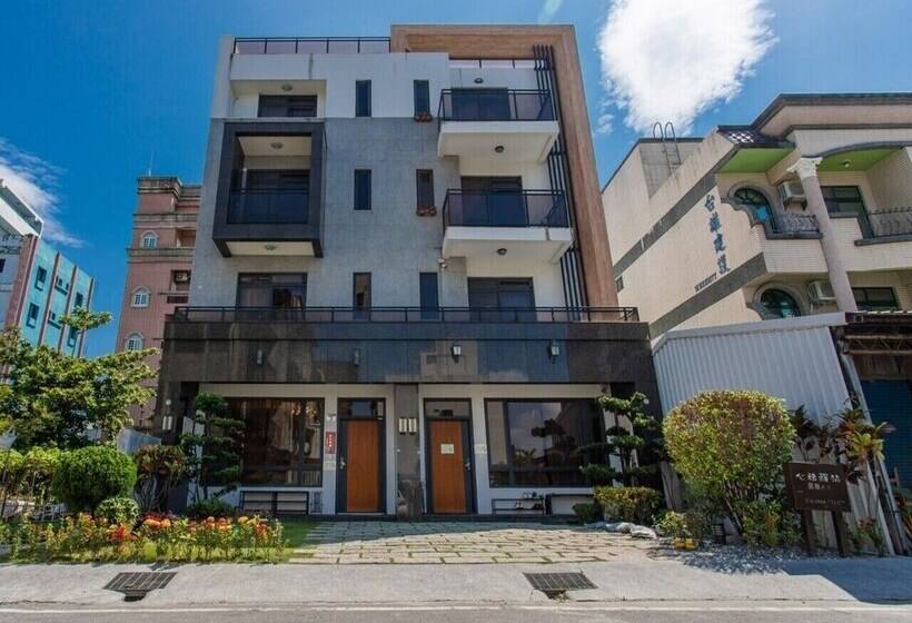 تختخواب و صبحانه Ellie's House