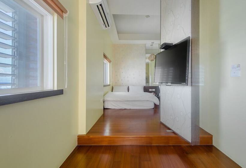 Sea Month Bed And Breakfast