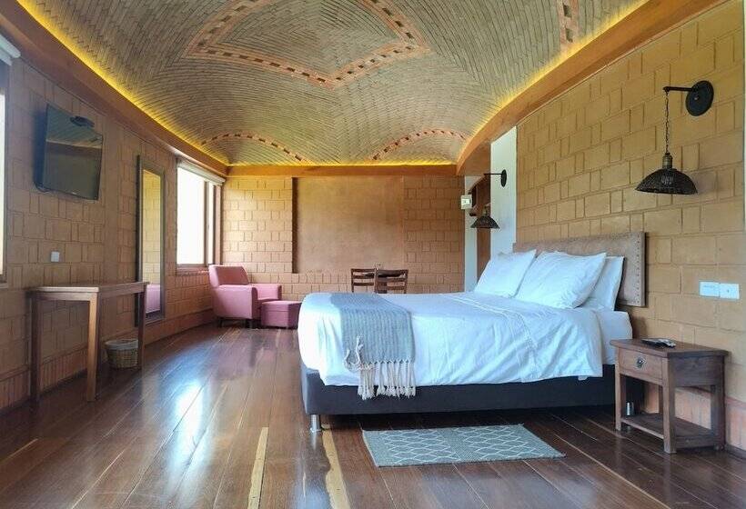 تختخواب و صبحانه Boutique La Alhambra