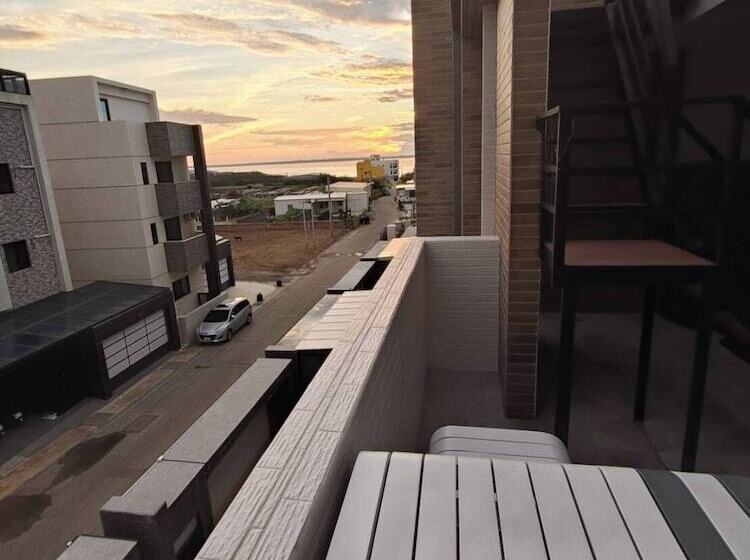 تختخواب و صبحانه Seawave