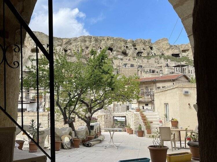 הוסטל Dede Cave Konak