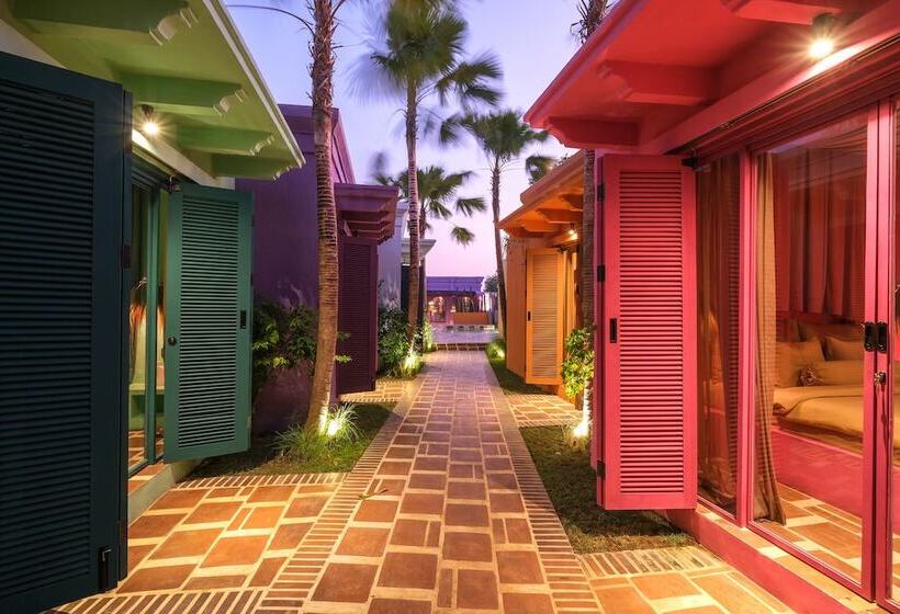 El Barrio Boutique Hotel & Bar