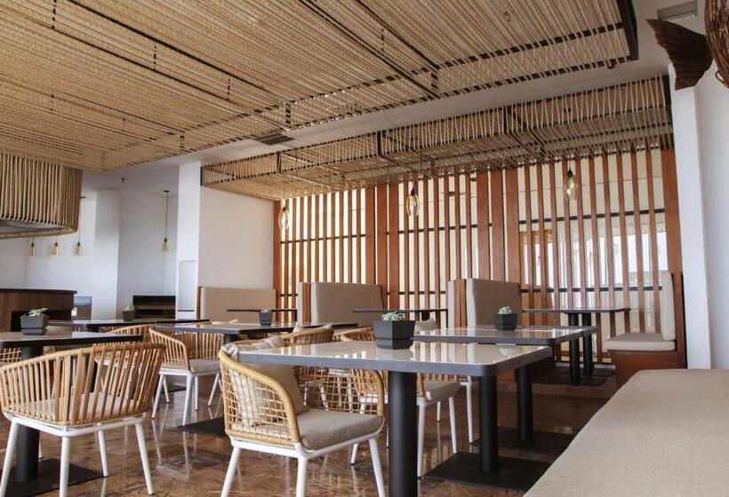 Eurobuilding Hotel & Suites Lecheria