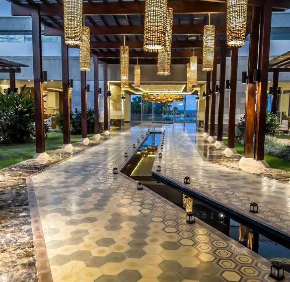 Eurobuilding Hotel & Suites Lecheria