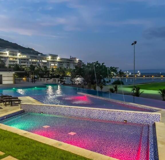 Eurobuilding Hotel & Suites Lecheria