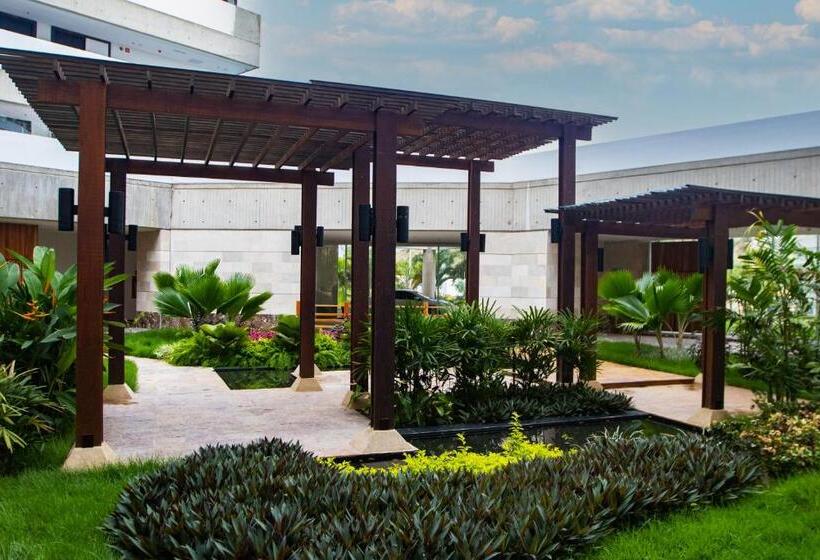 Eurobuilding Hotel & Suites Lecheria