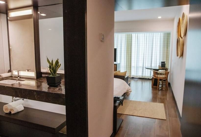 Eurobuilding Hotel & Suites Lecheria