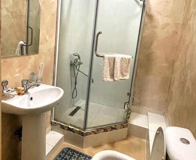 Hotel 7 Arnasay Ko'chasi