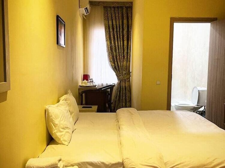 Hotel 7 Arnasay Ko'chasi