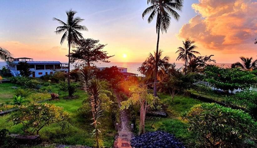 Отель Al Camar Lodge