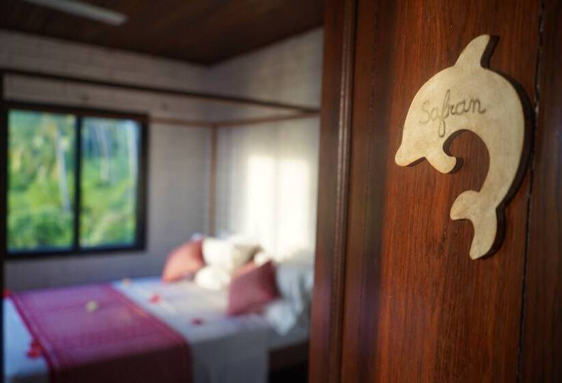 Отель Al Camar Lodge