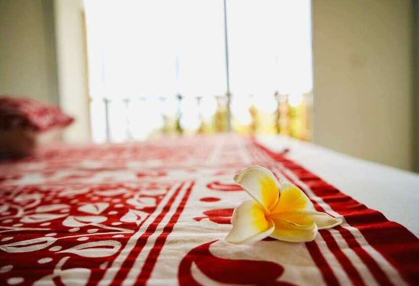 Отель Al Camar Lodge