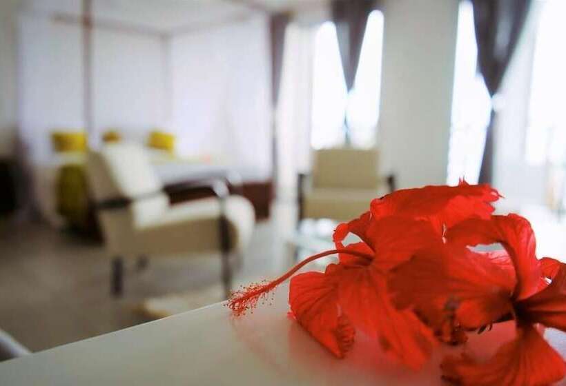 Отель Al Camar Lodge