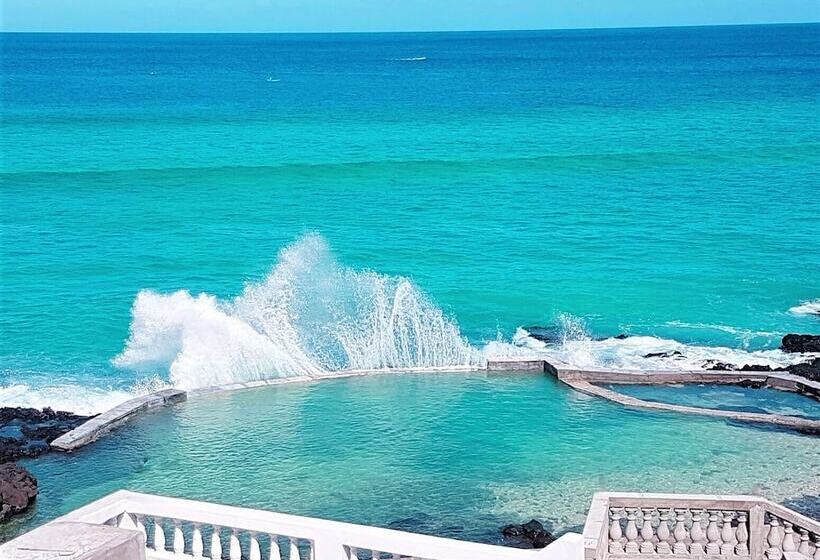 Отель Al Camar Lodge