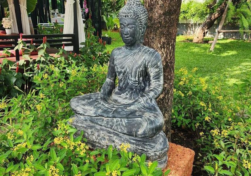 فندق Baan Nern Khao Resort Pattaya