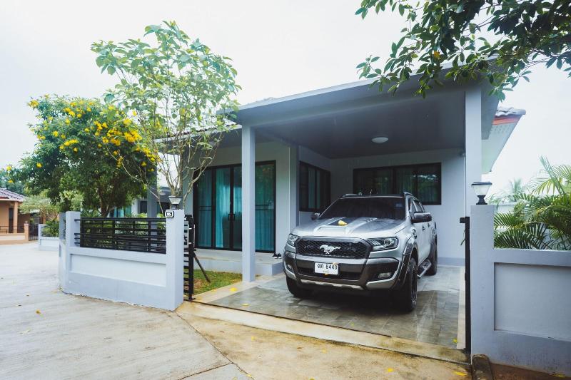 فندق Baan Nern Khao Resort Pattaya