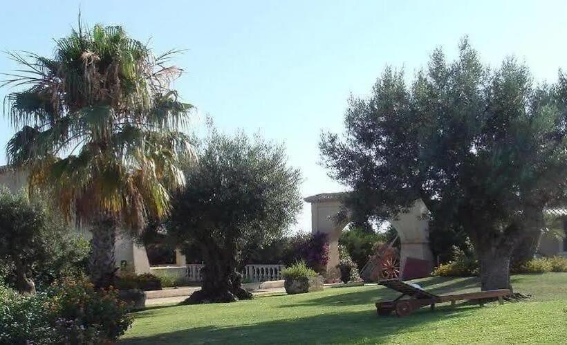 فندق Il Borghetto Beach Club Resort