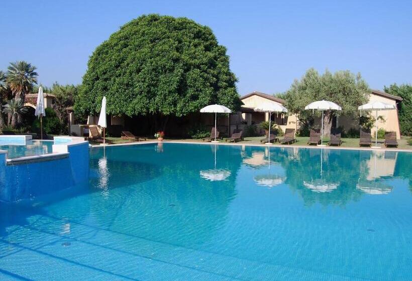فندق Il Borghetto Beach Club Resort