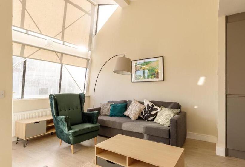 호텔 Dublin Castle Suites