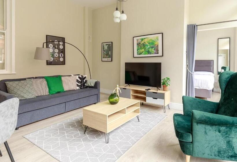 호텔 Dublin Castle Suites