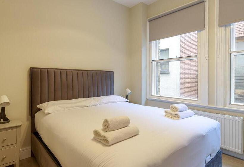 호텔 Dublin Castle Suites
