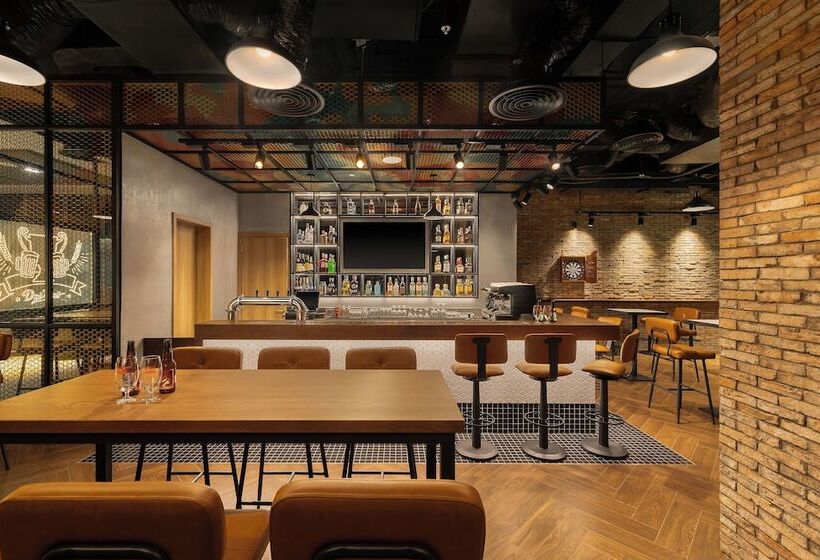 هتل Hiive By Fusion Binh Duong