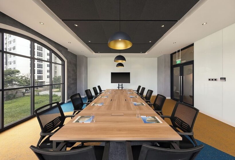 هتل Hiive By Fusion Binh Duong