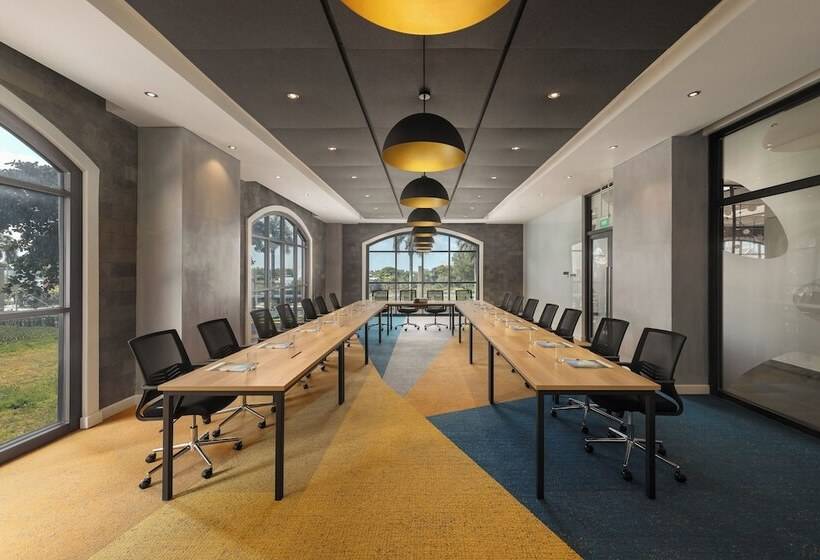 هتل Hiive By Fusion Binh Duong