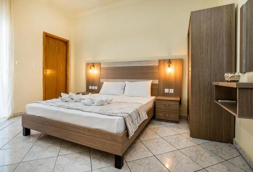 هتل Ianos Apartments