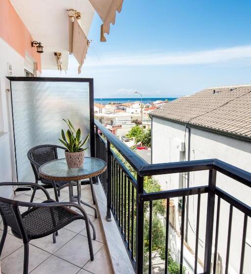 هتل Ianos Apartments