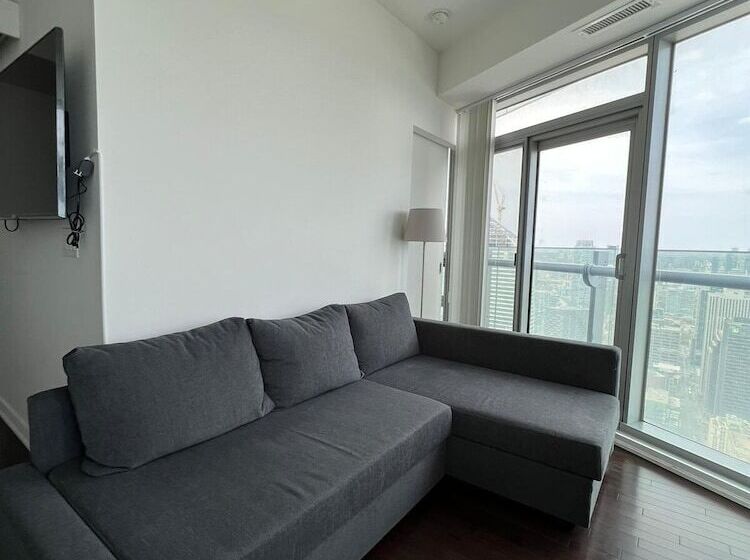 酒店 Ihost Suites Downtown Toronto