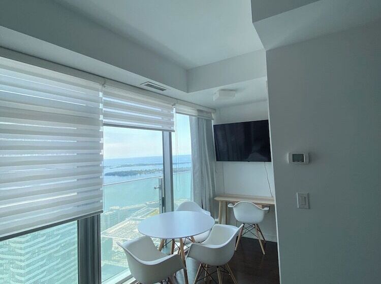 酒店 Ihost Suites Downtown Toronto