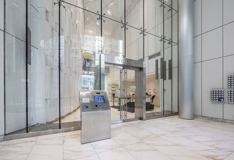 酒店 Ihost Suites Downtown Toronto