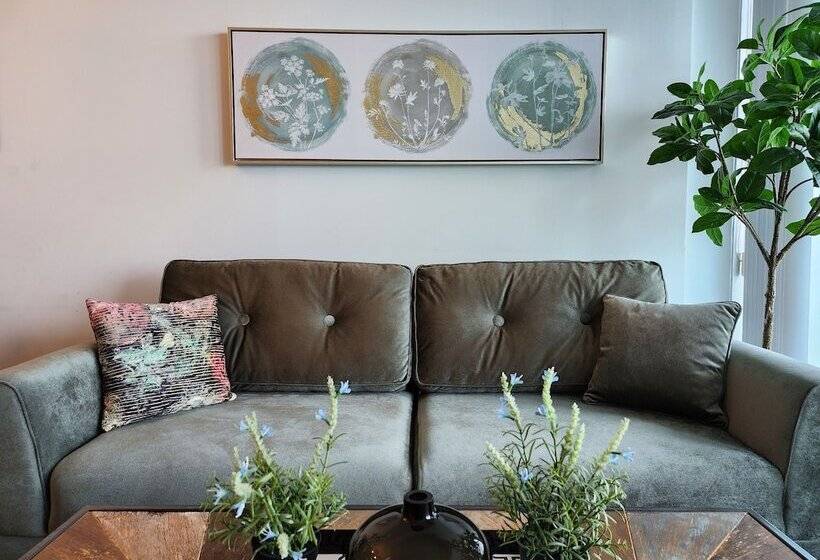 酒店 Ihost Suites Downtown Toronto