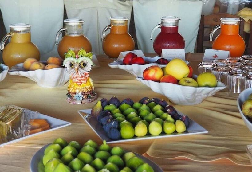 فندق Il Borghetto Beach Club Resort