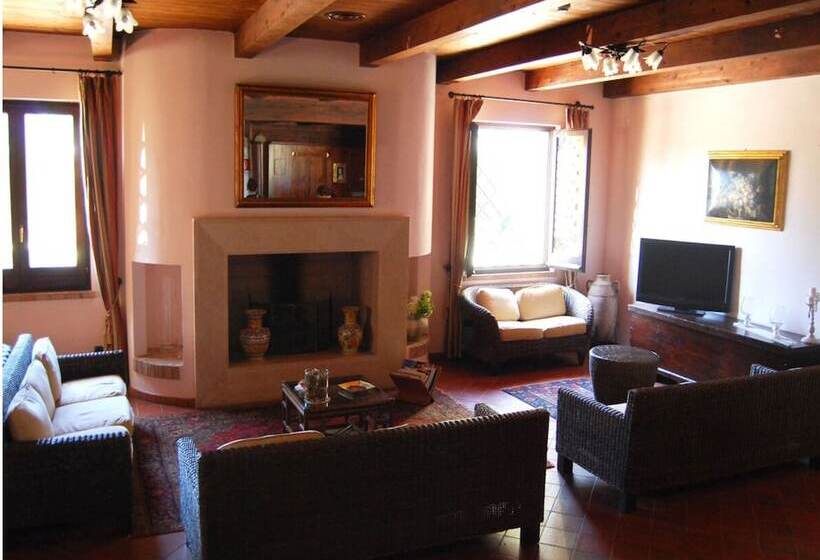 فندق Il Borghetto Beach Club Resort