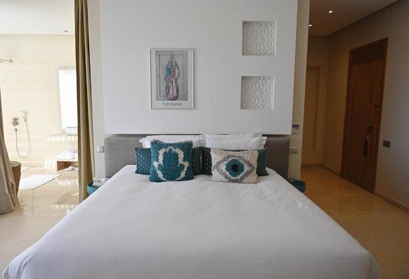 هتل Maison Kenoosha