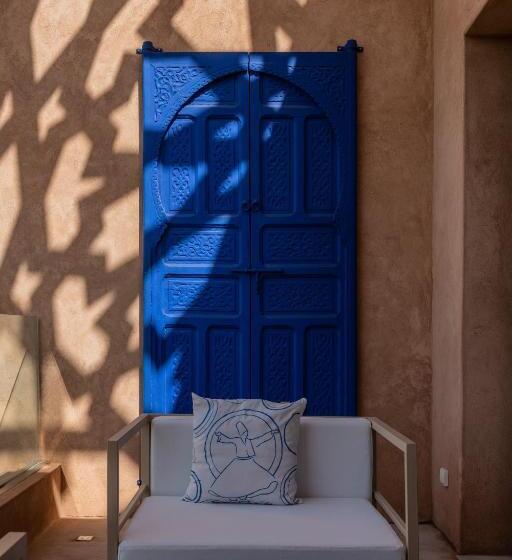 هتل Maison Kenoosha