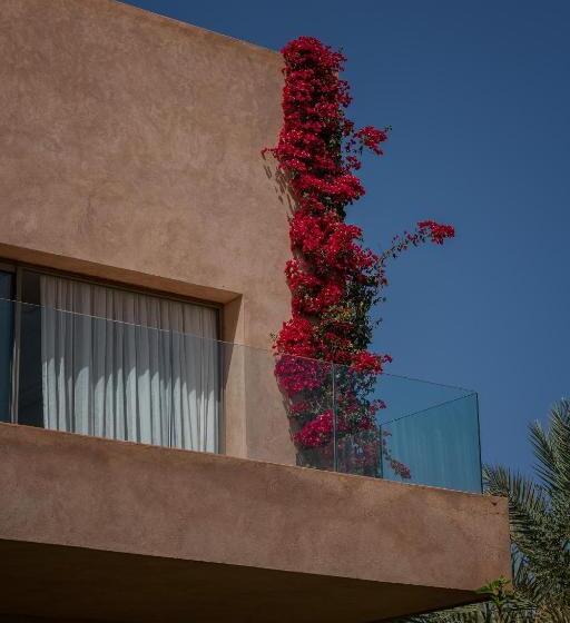 هتل Maison Kenoosha