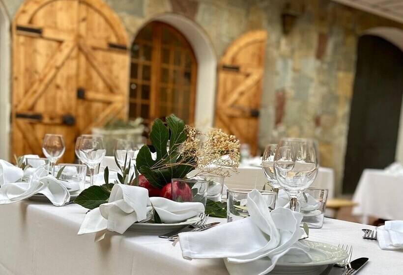 Отель Masia Can Rovira