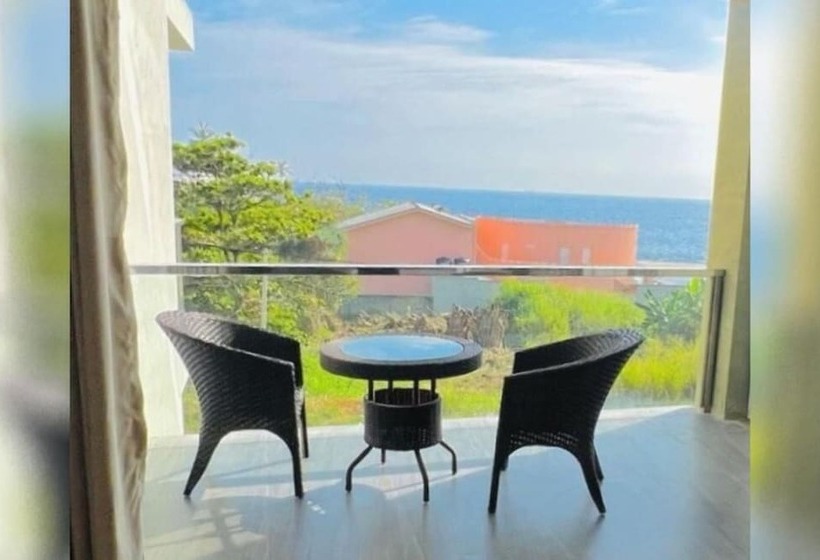 호텔 Mazarine Surf Suites