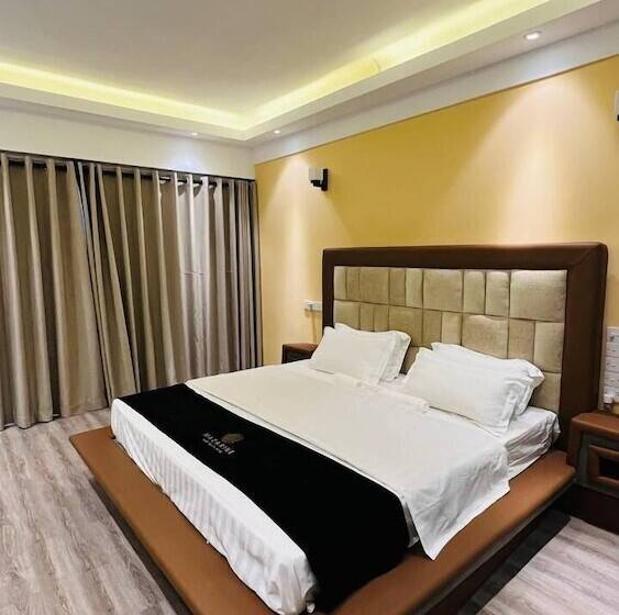 호텔 Mazarine Surf Suites