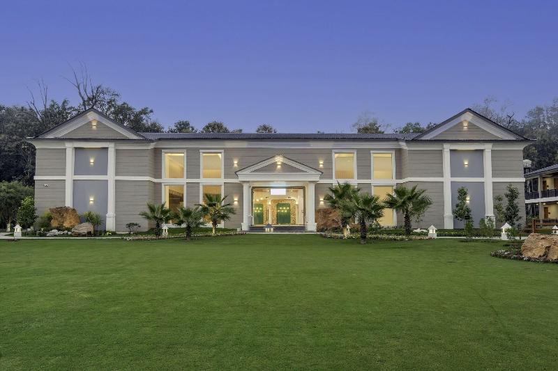 בית מלון כפרי Merak Resort Corbett