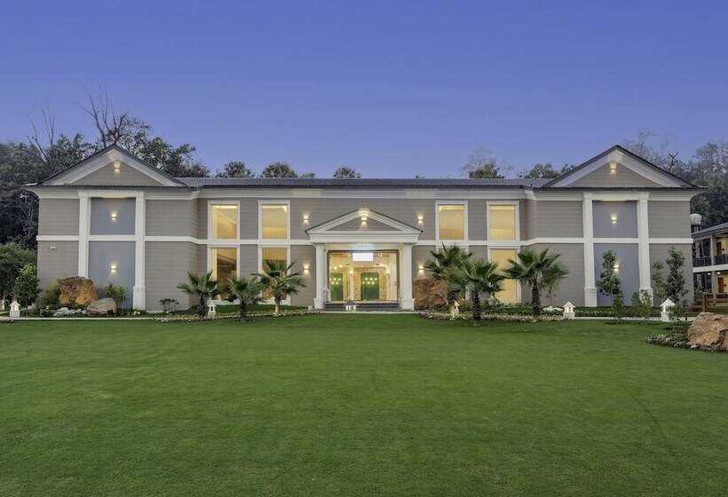 בית מלון כפרי Merak Resort Corbett