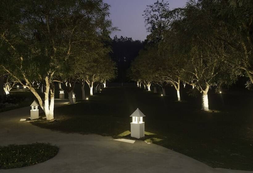 בית מלון כפרי Merak Resort Corbett