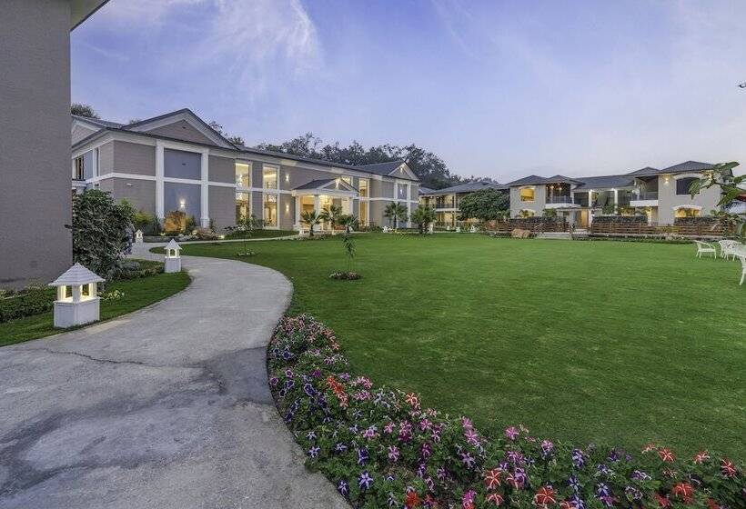 בית מלון כפרי Merak Resort Corbett