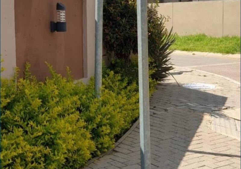 酒店 Mkoko Guesthouse