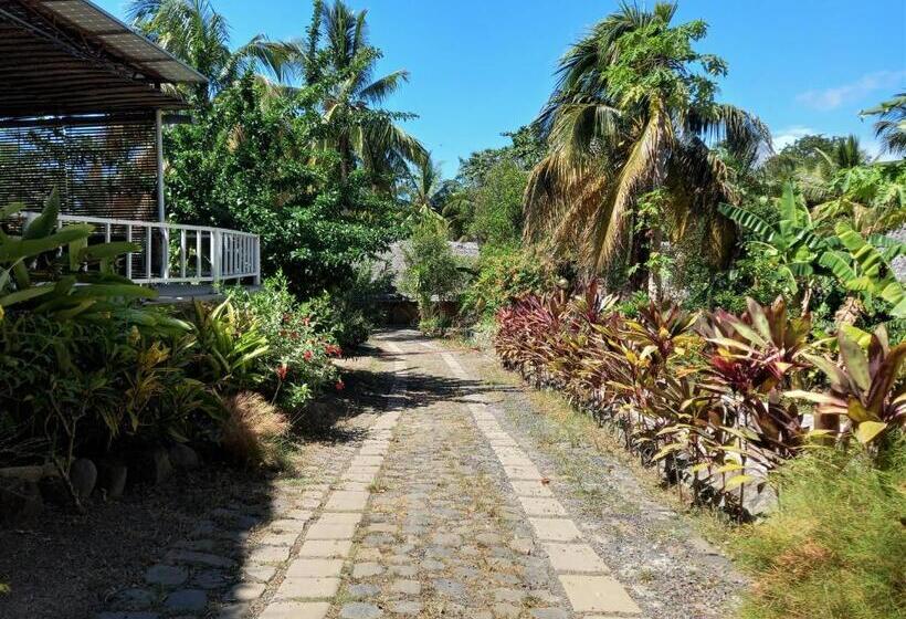 호텔 Moheli Laka Lodge