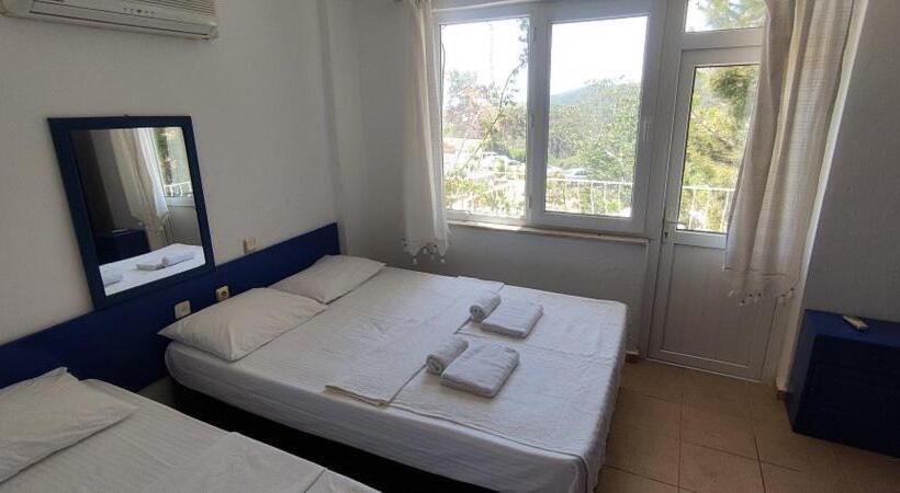 فندق New Golden Gate